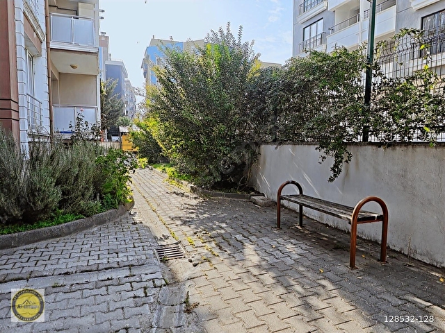 Saray Konaklarında Köprü Manzaralı 2+1 Satılık Daire - Görsel 30