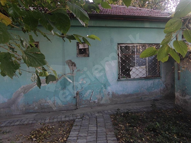 YILDIRIM BEYAZIT MAHALLESİNDE SATILIK KARGIR EV VE ARSASI - Görsel 3