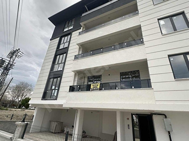 DEMET EMLAKTAN ATATÜRK MAHALLESİN SATILIK 3+1 SIFIR LÜKS DAİRE - Görsel 2