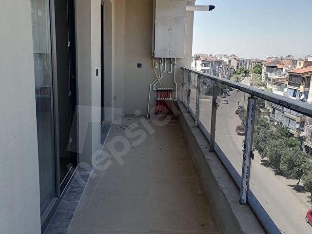 SALİHLİ M/Ş GAYRUMENKULDEN CADDE ÜZERİ SIFIR KÖŞE DAİREMİZ SATILIKTIR... - Görsel 8