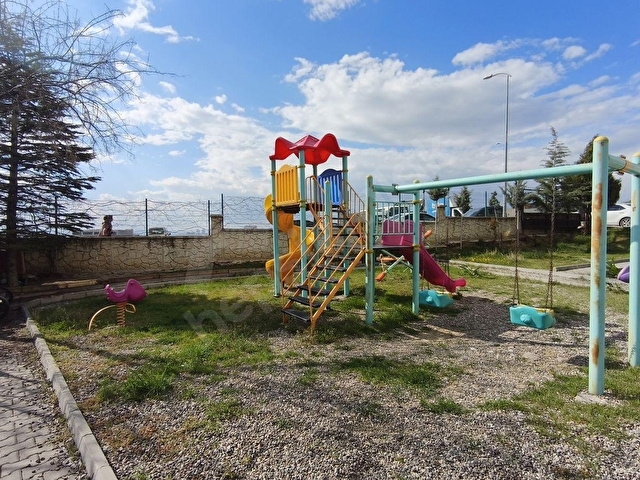 MERCANLARDAN SERHATDA SİTE İÇİNDE 3+1 SATILIK DAİRE - Görsel 23