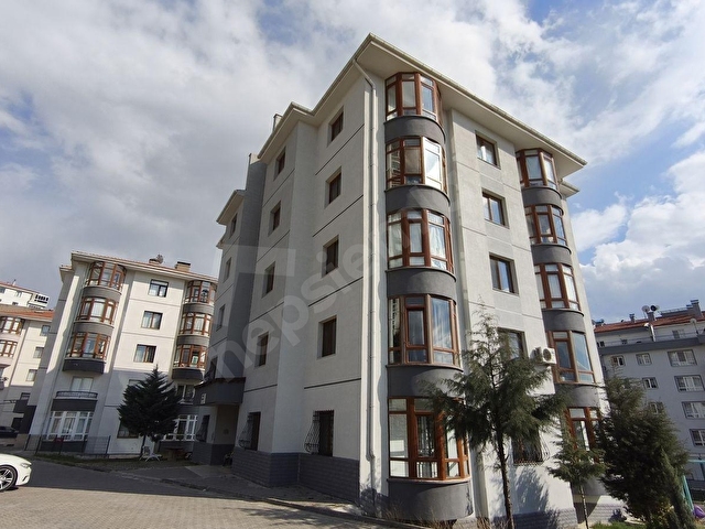 MERCANLARDAN SERHATDA SİTE İÇİNDE 3+1 SATILIK DAİRE - Görsel 2