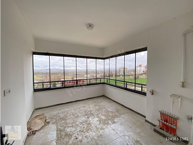 TOKAT PAZARDA SIFIR BİNADA GENİŞ 3+1 SATILIK DAİRE - Görsel 10