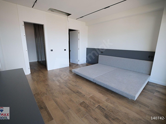 REMAX MODEL DEN ŞİRİNKÖY ÖZEL KONSEPT LÜKS 6+1 TRİPLEKS VİLLA - Görsel 28