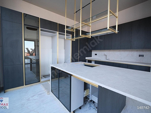 REMAX MODEL DEN ŞİRİNKÖY ÖZEL KONSEPT LÜKS 6+1 TRİPLEKS VİLLA - Görsel 4