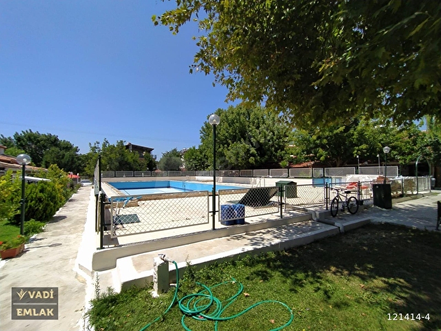 Kusadasi Davutlar Sahilinde Denize 500 Metre 1 1 Satilik Yazlik 121414 4 Hurriyet Emlak