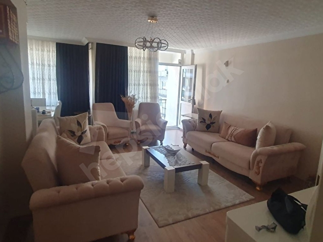 EVONADAN ÇARŞININ MERKEZİ KAFELER SOKAĞINDA 6+1 DUBLEKS DAİRE