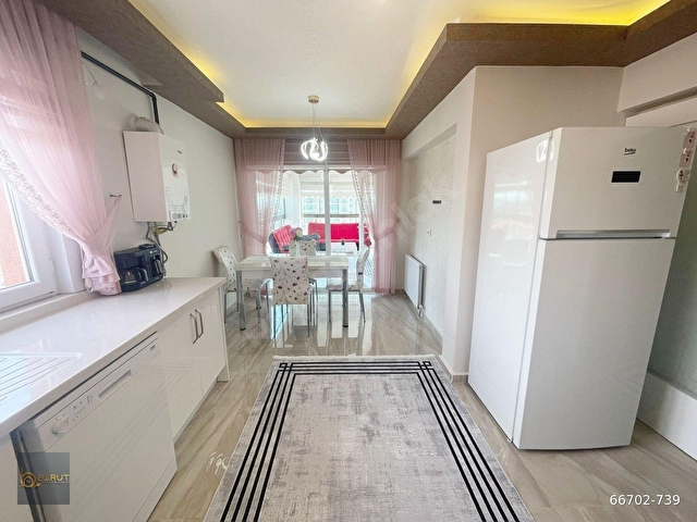 BARUT EMLAKTAN CADDE ÜZERİ 3 CEPHELİ 195 M2 4+1 DAİRE 10. KAT