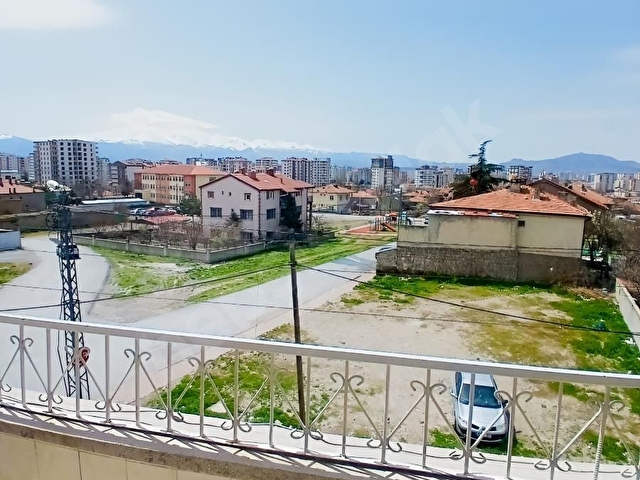 ARGINCIK CENGİZ TOPELDE CADDE ÜZERİ 3+1 KAÇMAZ FIRSAT - Görsel 13