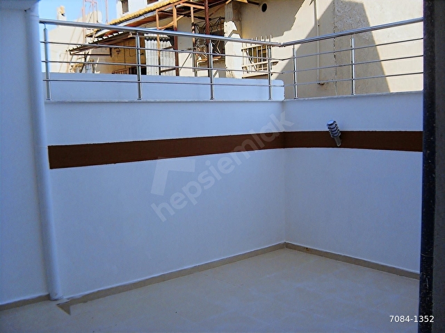 BORNOVA MERKEZDE SATILIK 2+1 FIRSAT DAİRE - Görsel 5