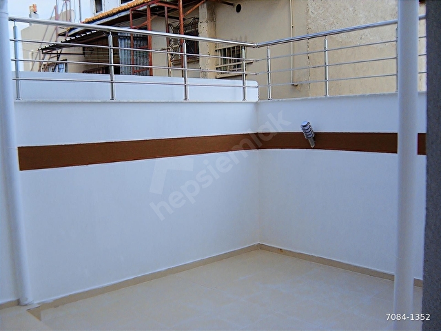 BORNOVA MERKEZDE SATILIK 2+1 FIRSAT DAİRE - Görsel 12