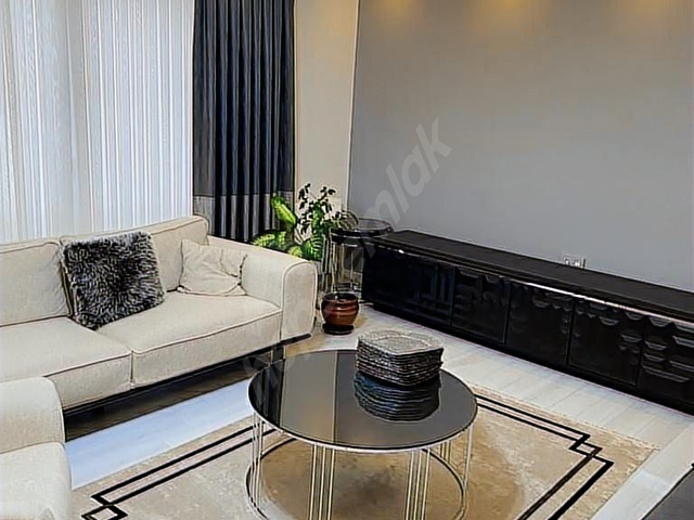ÇİFTLİKKÖY MERKEZİ KONUMDA FULL SIFIR EŞYALI 3+1 KİRALIK DAİRE - Görsel 4