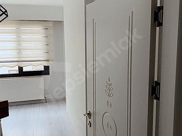 ÇİFTLİKKÖY MERKEZİ KONUMDA FULL SIFIR EŞYALI 3+1 KİRALIK DAİRE - Görsel 29