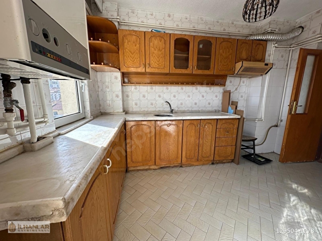 ERGENEKON MAH.TEPEKULE PARKI YAKINI KATTA ACİL 3+1 SATILIK DAİRE
