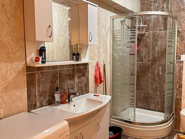 KOCAMUSTAFAPAŞA DA 9 YILLIK BİNADAN SATILIK 2+1 BAHÇE KATI DAİRE - Görsel 11