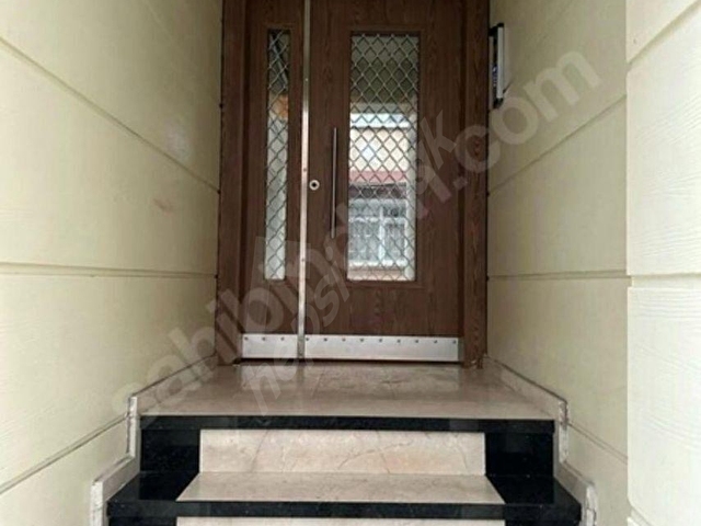 KOCAMUSTAFAPAŞA DA 9 YILLIK BİNADAN SATILIK 2+1 BAHÇE KATI DAİRE - Görsel 20
