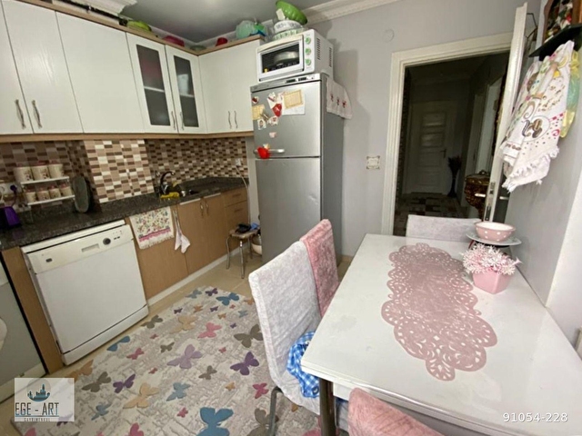 Cekmekoy Merkezi Konumda 2 1 Satilik Daire 91054 228 Hurriyet Emlak