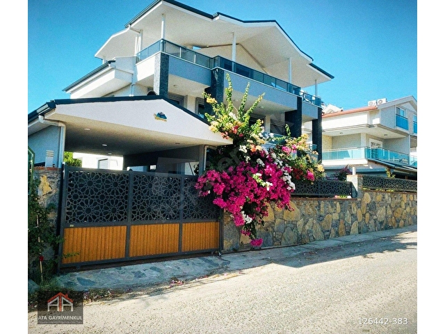 Akbük Merkezde 6+1 Tam Müstakil Havuzlu Villa