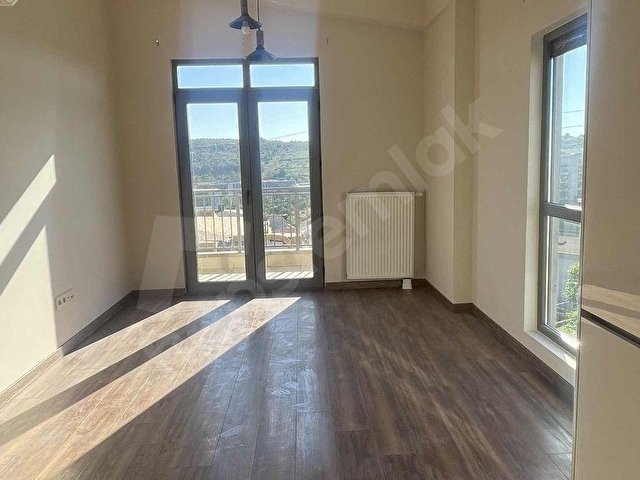 NEF ÇEKMEKÖY ORMANTEPEde 2+1 LOFT YÜKSEK TAVAN KİRALIK DAİRE