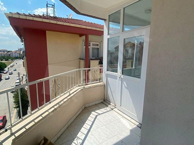 ŞENTEPE SOLDA 3+1 KİRALIK DAİRE - Görsel 12