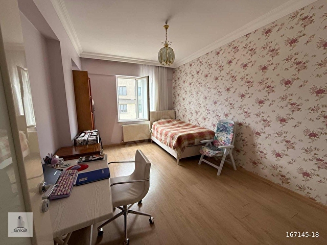 BAYKARDAN BATIKENTDE İÇİ FULL BAKIMLI GENİŞ 4+1 SATILIK DAİRE - Görsel 23