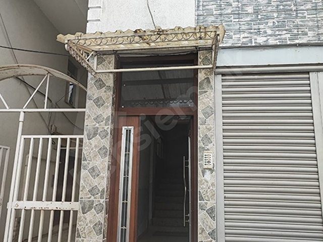 CANİK ULUDAĞ MAH. 4 KATLI, 4 DAİRE, 2 DÜKKAN SATILIK BİNA - Görsel 3