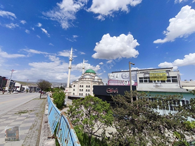 KİRALIK TOPLAM 650 M2 MGB. CEPHELİ - EDGE