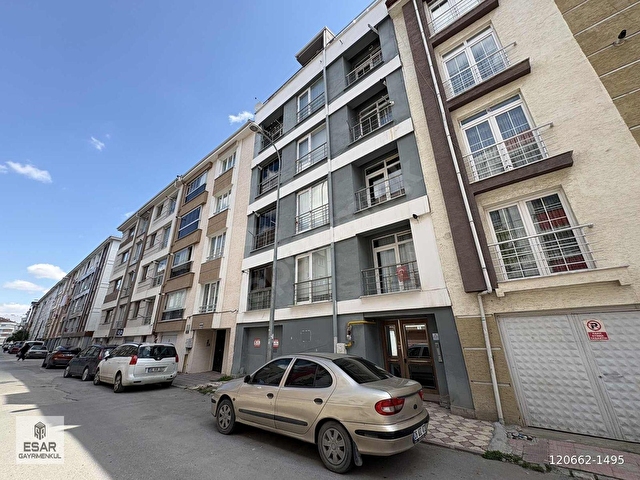 ESARDAN UYGUN SK ÜZERİNDE BALKONLU ASANSÖRLÜ KİRALIK 1+1 DAİRE - Görsel 2