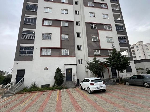 KARAKOÇ GAYRİMENKUL DEN AK CAMİ MEVKİ SATILIK FIRSAT 3+1 DAİRE - Görsel 2