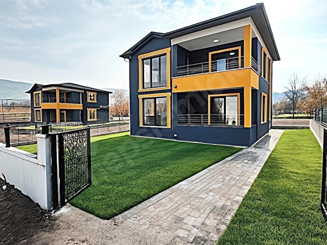 GÜLER DEN AYAŞ OLTAN DA 3+1 DELUX 500M2 ARSA İÇİNDE 165M2 VİLLA - Görsel 7
