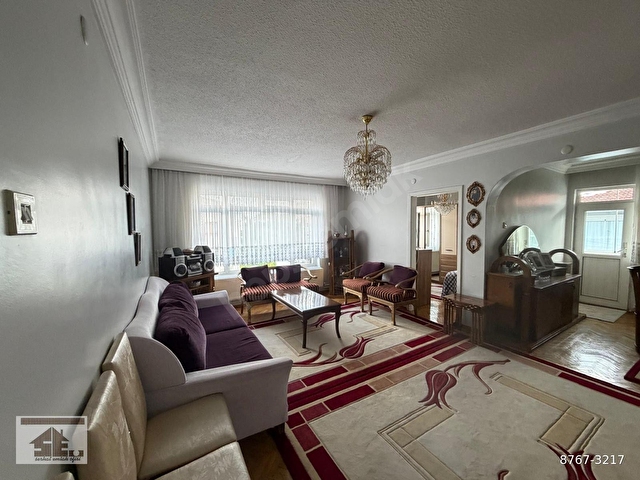 SERHAT EMLAKTAN SUBAYEVLERİNDE ÜST KAT ÖN CEPHE 2+L SALON SATILIK DAİRE - Görsel 4