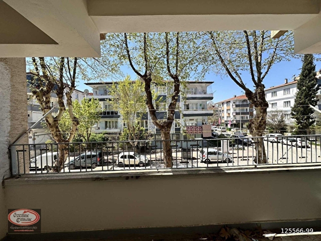 Binevler Merkezde Satılık 1.Kat 4+1 Hasarsız Uygun Daire - Görsel 19