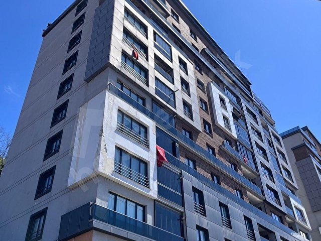 FENERDE SARRAFLAR SİTESİNDE GENİŞ FERAH 1+1 KISMI EŞYALI KİRALIK DAİRE - Görsel 10