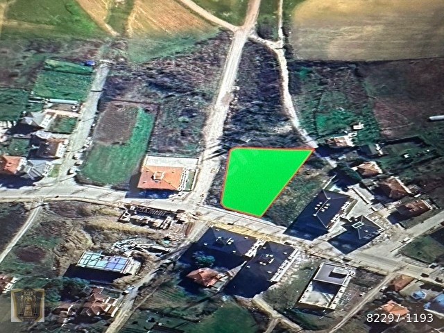 YALOVA MERKEZ SAFRAN MAHALLESİNDE 2 YOLA CEPHELİ 2460 m² TİCARİ+KONUT İMARLI - Görsel 3