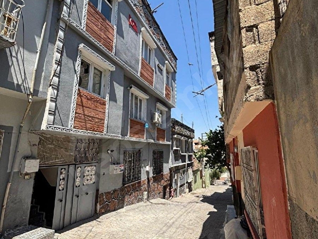 DÜZTEPE 3 KATLI MÜSTAKİL EV
