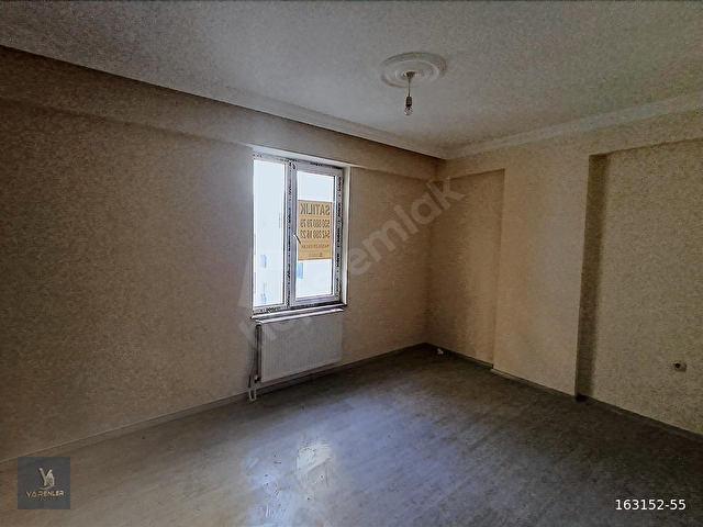 SEMAVER KAVŞAĞINDA SİTE İÇERİSİNDE 3+1 SATILIK DAİRE - Görsel 3