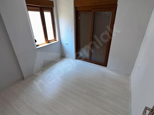 GÖKHAN GÖKDEMİRDEN HASYURT SAHİLDE 2+1 SATILIK DAİRE - Görsel 12