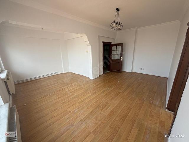 Bağlarbaşı Caddesinde Merkezde Full Yapılı Manzaralı Satılık 2+1