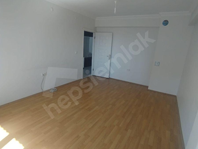 YENİ MAHALLEDE KİRALIK ARA KAT 2+1 DAİRE - Görsel 7