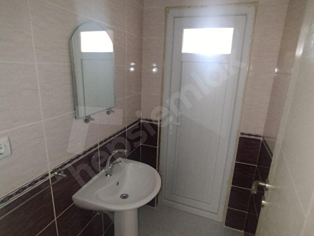 YENİ MAHALLEDE KİRALIK ARA KAT 2+1 DAİRE - Görsel 17