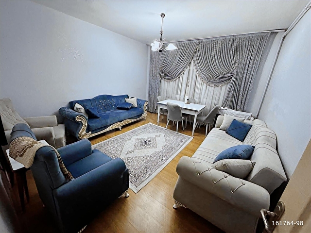 M.AKİFde SATILIK 3+1 ÇİFT BALKONLU 1.KAT KULLANIŞLI DAİRE - Görsel 3