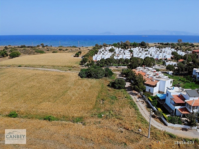 Datça merkezde denize 250 m %40 turizm imarlı 1.749 m² arsa - Görsel 4