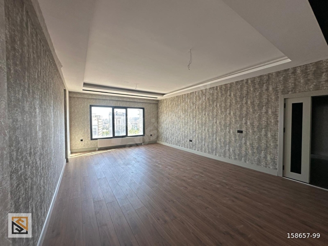 Kadir Saçaklı Emlaktan Çiftkarda Sıfır 5+1 Satılık Daire