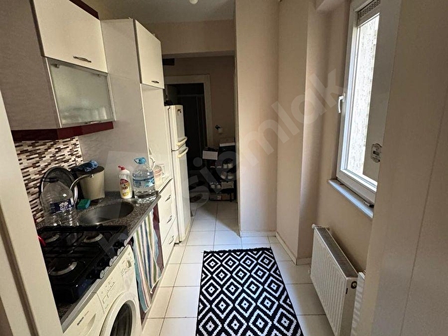 ESTORIADAN ŞEHİR MERKEZİNDE EŞYALI ASANSÖRLÜ KİRALIK 1+1 DAİRE - Görsel 4