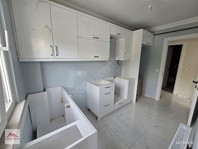 SARAYDAN YAKACIK YENİ MAHALLEDE 2+1 SALON CADDE ÜZERİ KATTA TEK DAİRE - Görsel 21