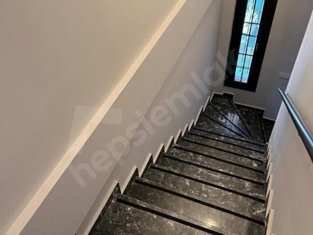 ALTINOLUK MERKEZDE 1 AY KULLANILMIŞ, SÜPER KONUMDA DAİRE DUBLEKSİ VS - Görsel 8
