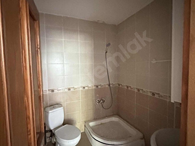 KAVAKPINAR MH. CADDE ÜSTÜNDE E-5 VE OKULA YAKIN 3+1SATILIK DAİRE - Görsel 16