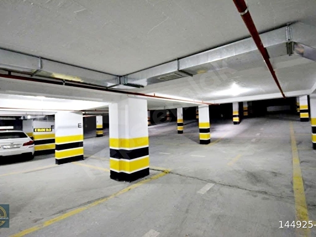 KAVAKLI PARK SİTESİNDE YATAY MİMARİLİ LÜKS SATILIK 2+1 DAİRE - Görsel 14