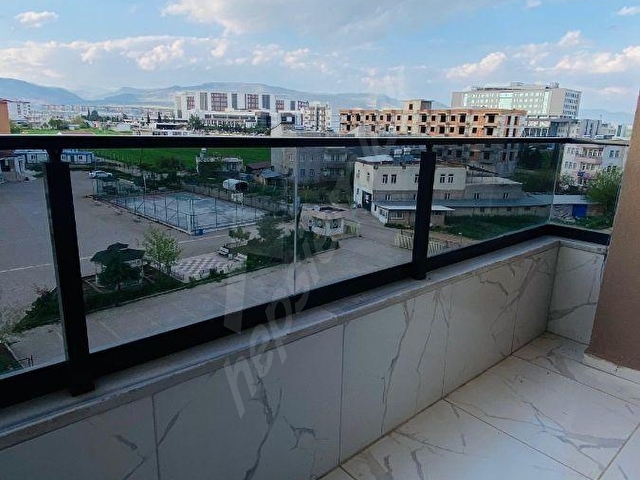 ARSTU GM GÜZÜN DEN 400 YATAKLI HASTAHANE KARŞISI KİRALIK 1+1 - Görsel 17