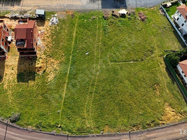 KÖRFEZ İLİMTEPEDE 786 m² SATILIK ARSA - Görsel 2